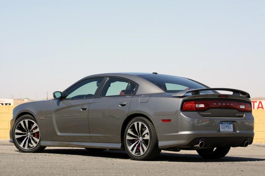  Dodge Charger SRT8 2012 года  (фото 35 из 60)